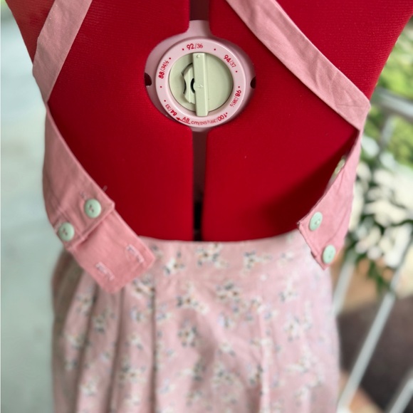 Handmade 1950s style playsuit pink and coral floral - Picture 6 of 12